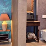 Logies La Chevre Folle - Lodging & Cooking In Style With Shared Kitchen